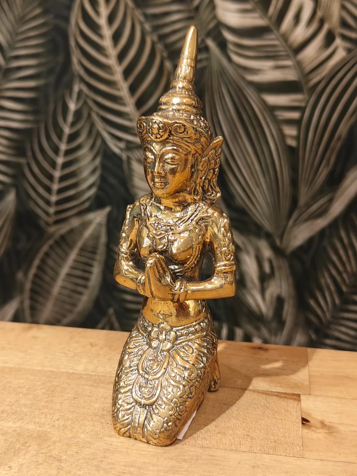 Balinesa Dorada — artesanía de Bali